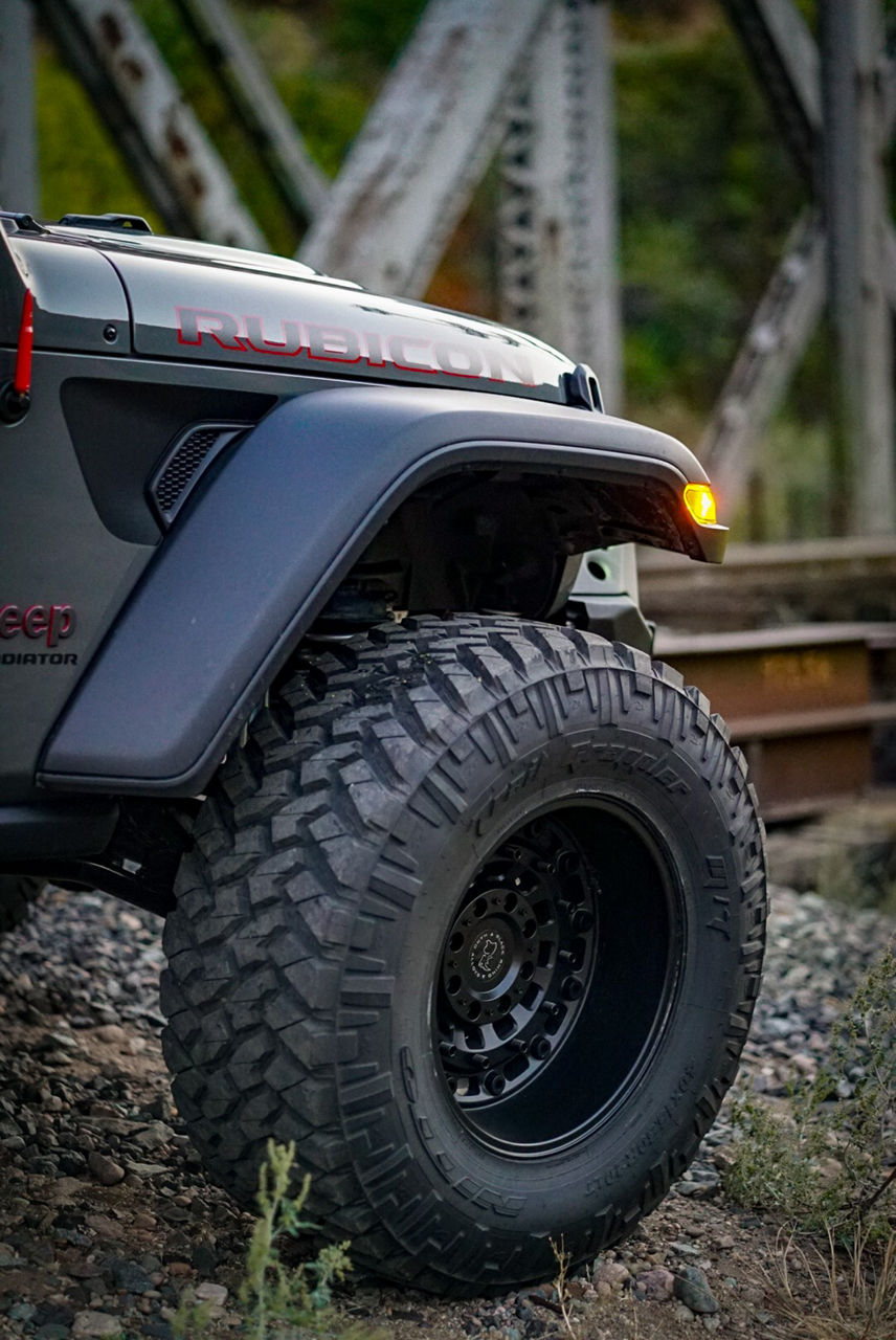 2020 Jeep Gladiator - Black Rhino ARSENAL - Black | Wheel Pros